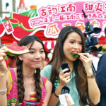 娱乐吃瓜者,揭秘明星幕后故事，吃瓜群众狂欢时刻